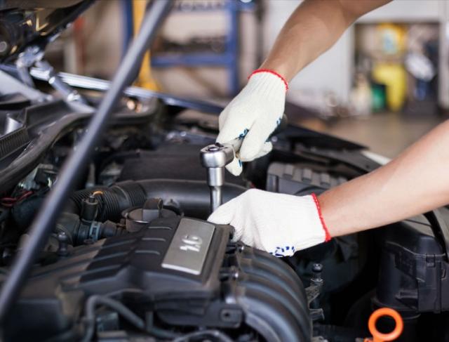 Engemec Mecânica especializada em serviços de mecatrônica automotiva e eletromecânica industrial com inspeção e análise técnica